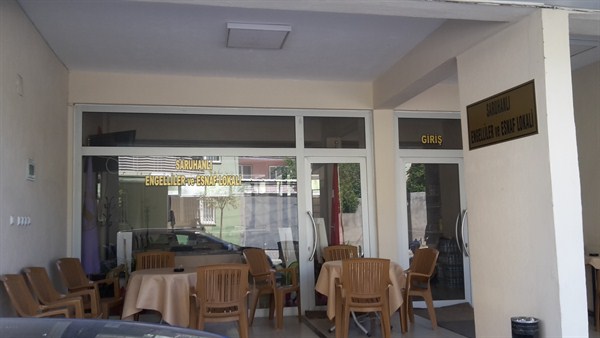 SARUHANLI ESNAF ODASI LOKALİNE KAVUŞTU